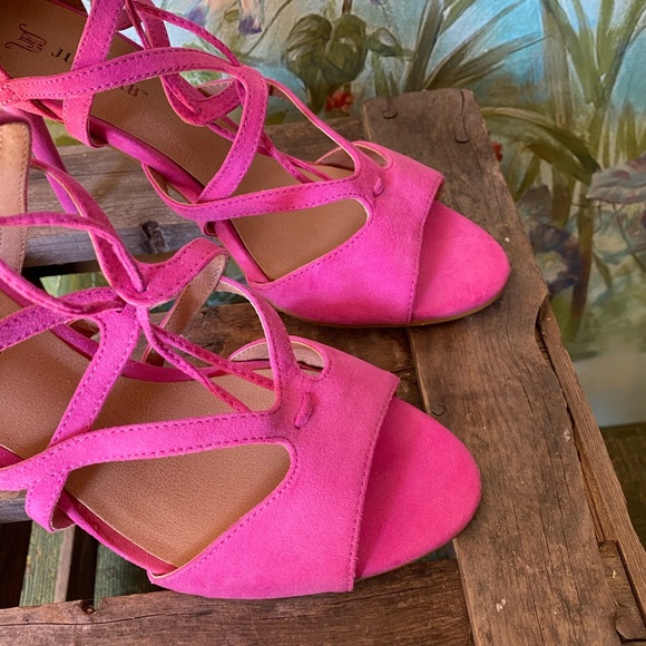 NEW Emmey Strappy Vegan Suede Heels - Picture 8 of 16